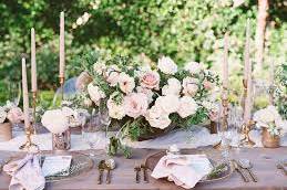 Reception floral and tableware