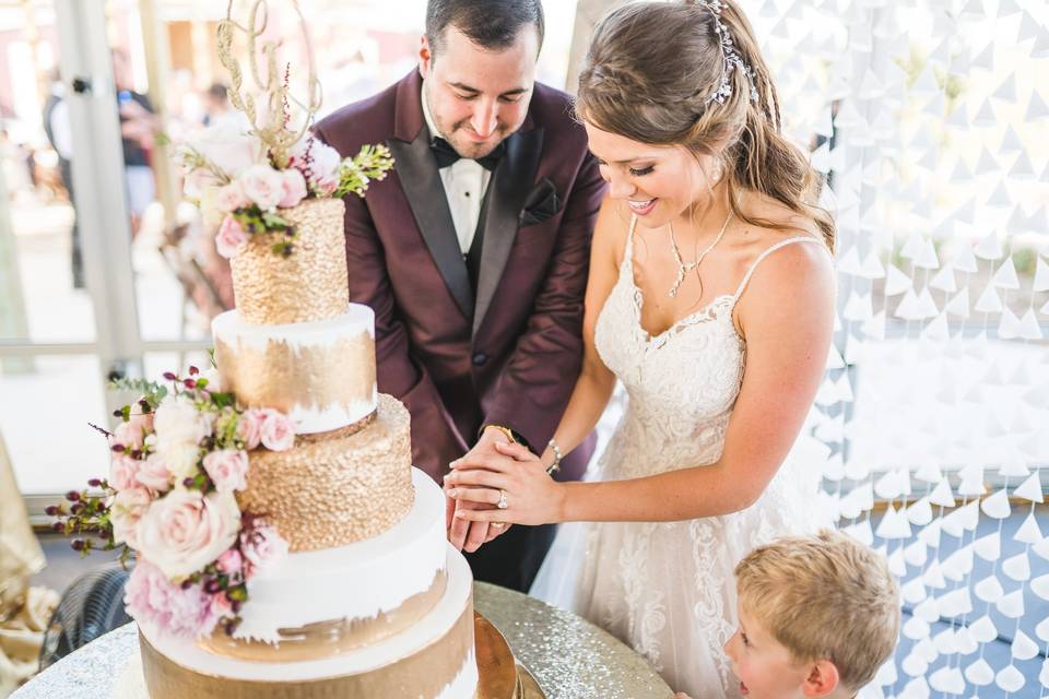 Cutting the cake