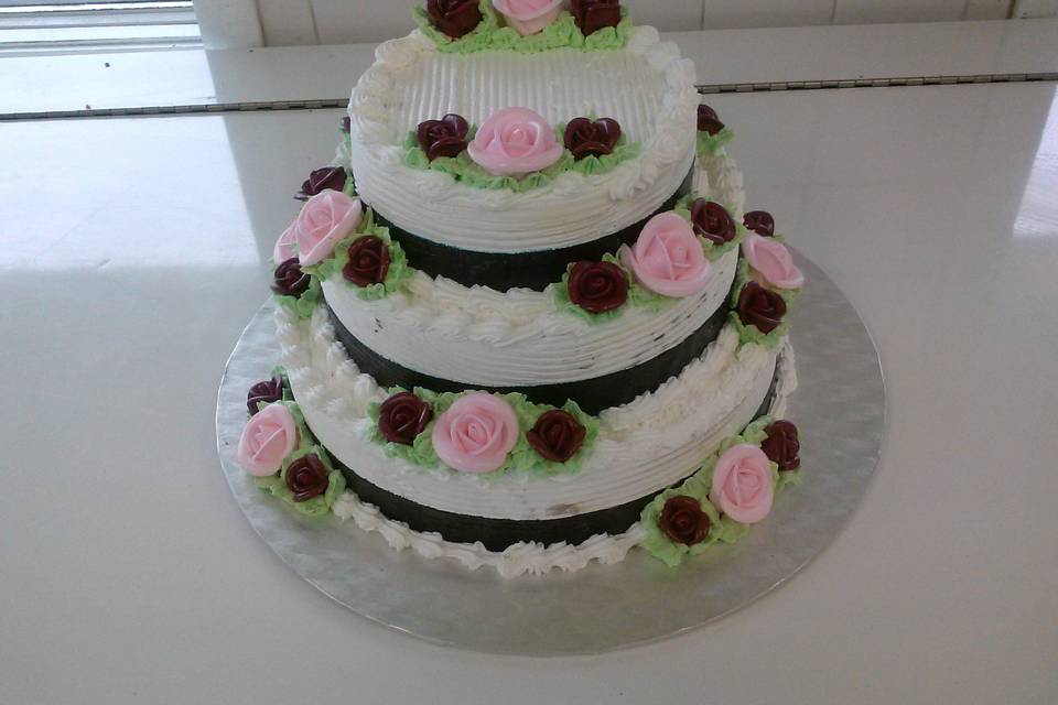 3 Tier Round Wedding Cake