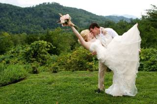 Fantasy Bridal & Formal Wear