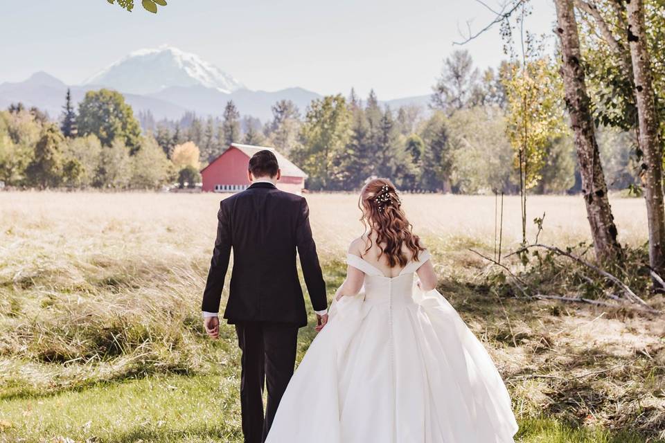 Couple and Mt. Rainier view