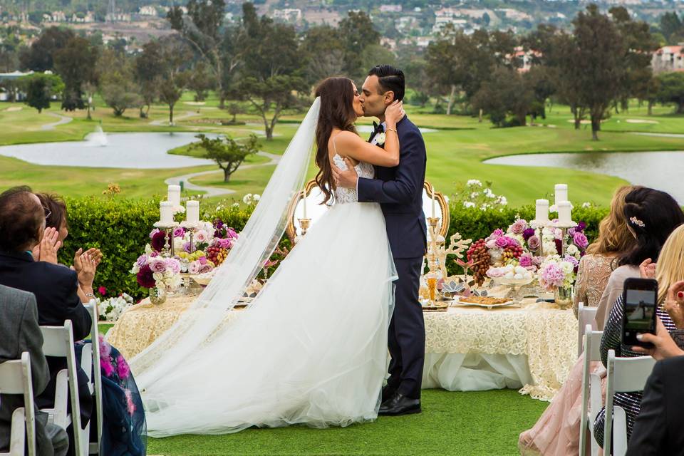 First kiss as husband and wife