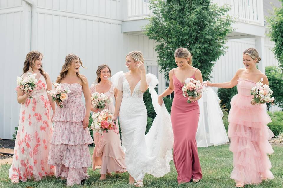 Bridal party in pink!