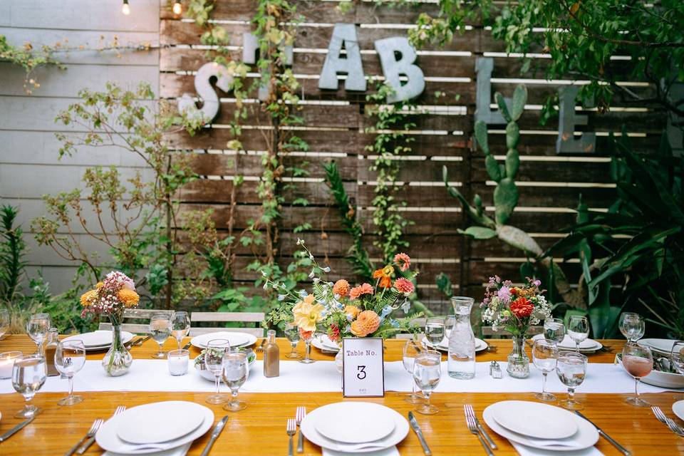 Stable Cafe Dinner Table Scape