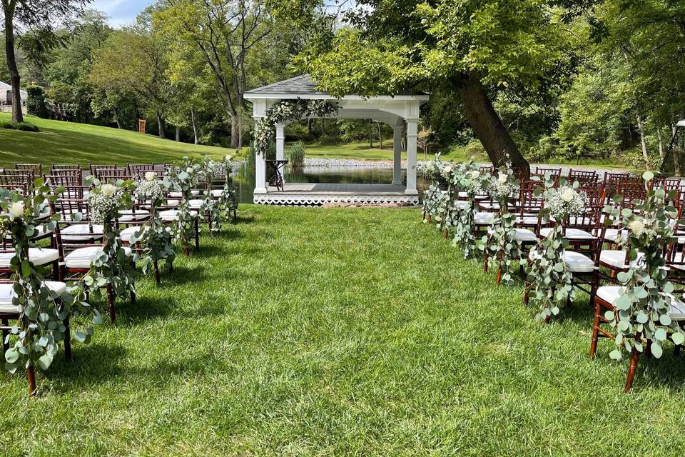 Arbor on the Pond