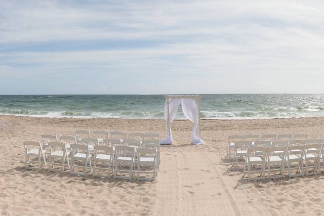 Ocean Manor Beach Resort