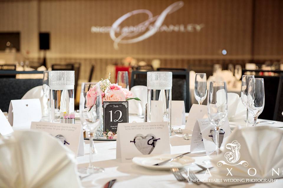 Estate Table with Floralsphoto provided by