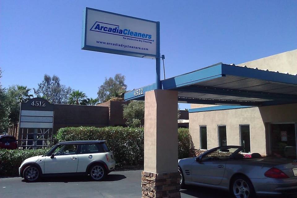 Dry cleaner