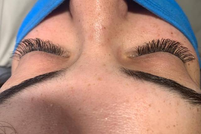 Classic lash extensions