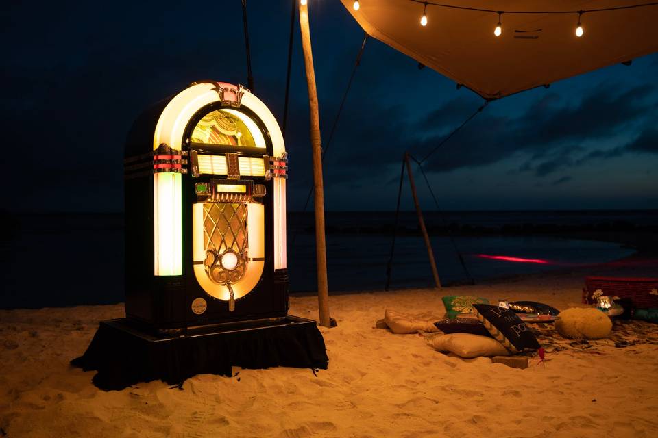 Jukebox in the evening