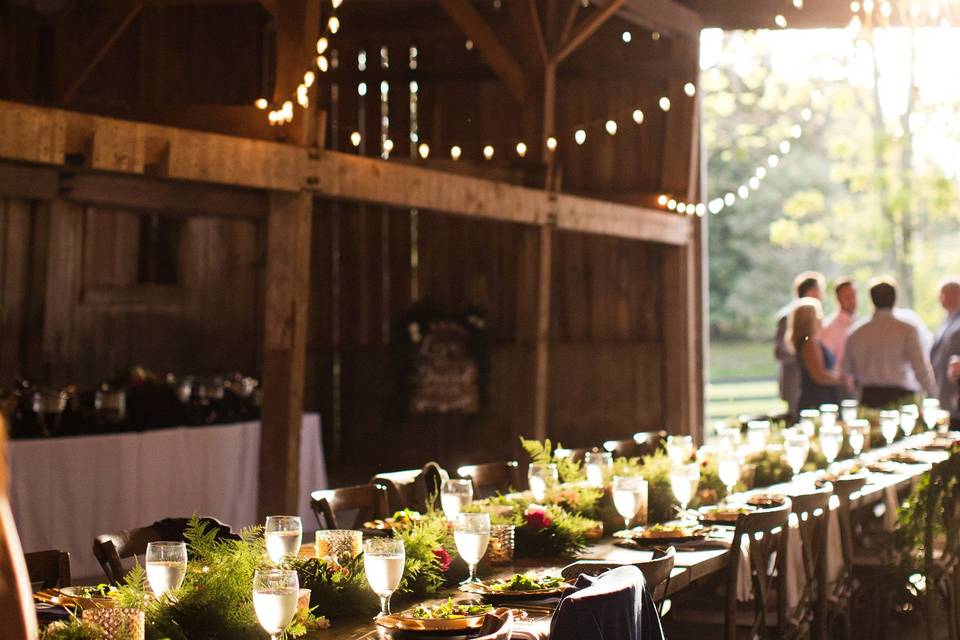 Head table setting