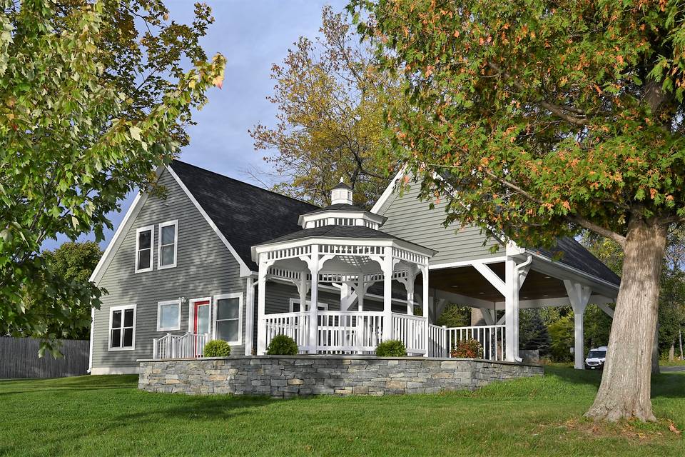 Bay House, Gazebo & Pavillion