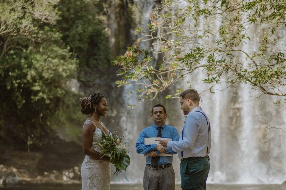 Llanos del Cortes Waterfall