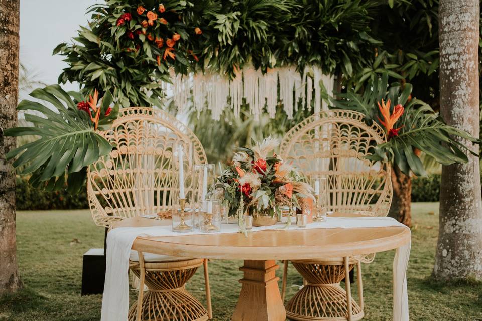 Boho Tropical Sweetheart Table
