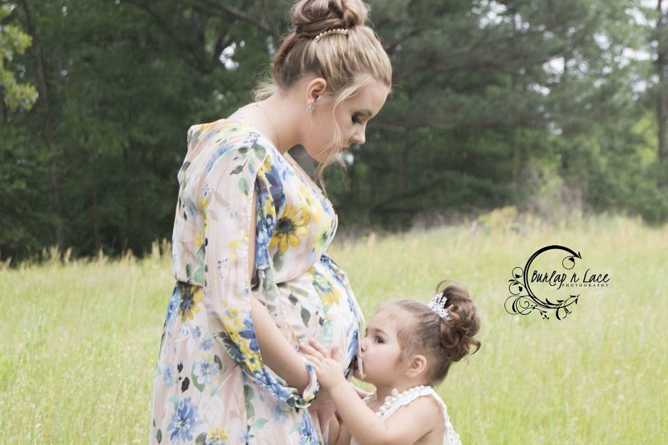 Burlap N Lace Photography