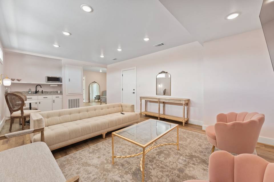 Bridal suite lounge area