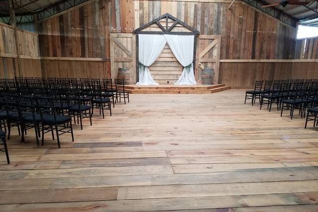 The Stables at Juniper Farms - Barn & Farm Weddings - Vinemont, AL ...