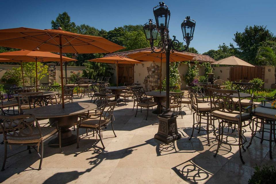 Orangerie Patio