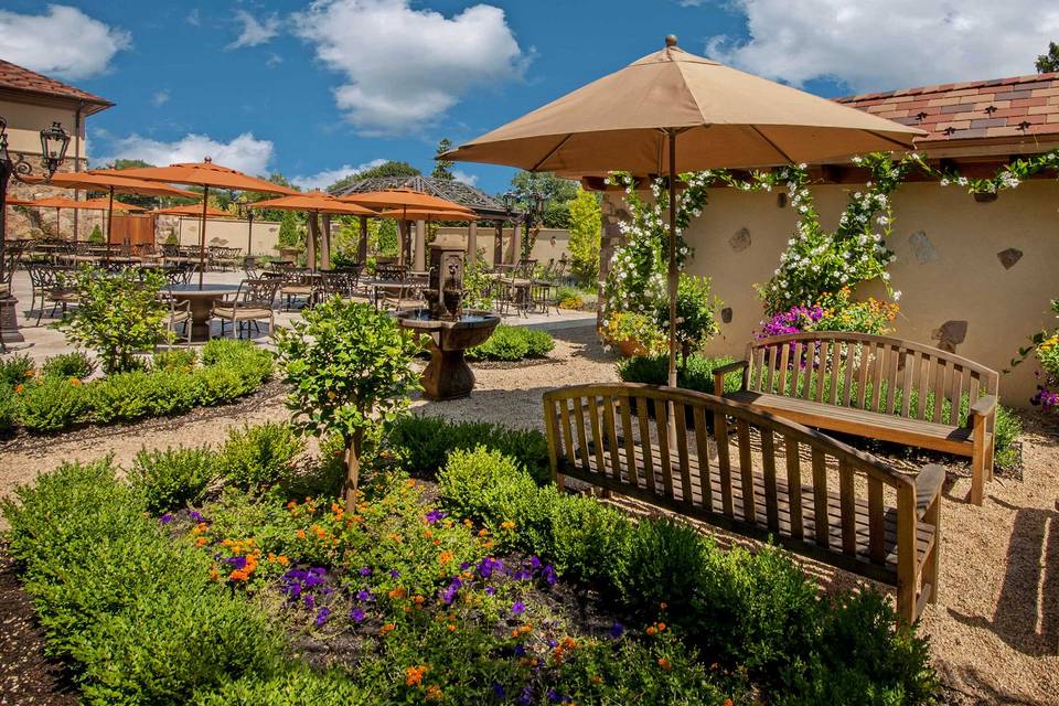 Orangerie Patio