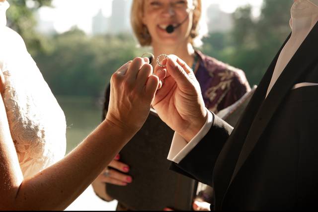 Eva Engman Officiant