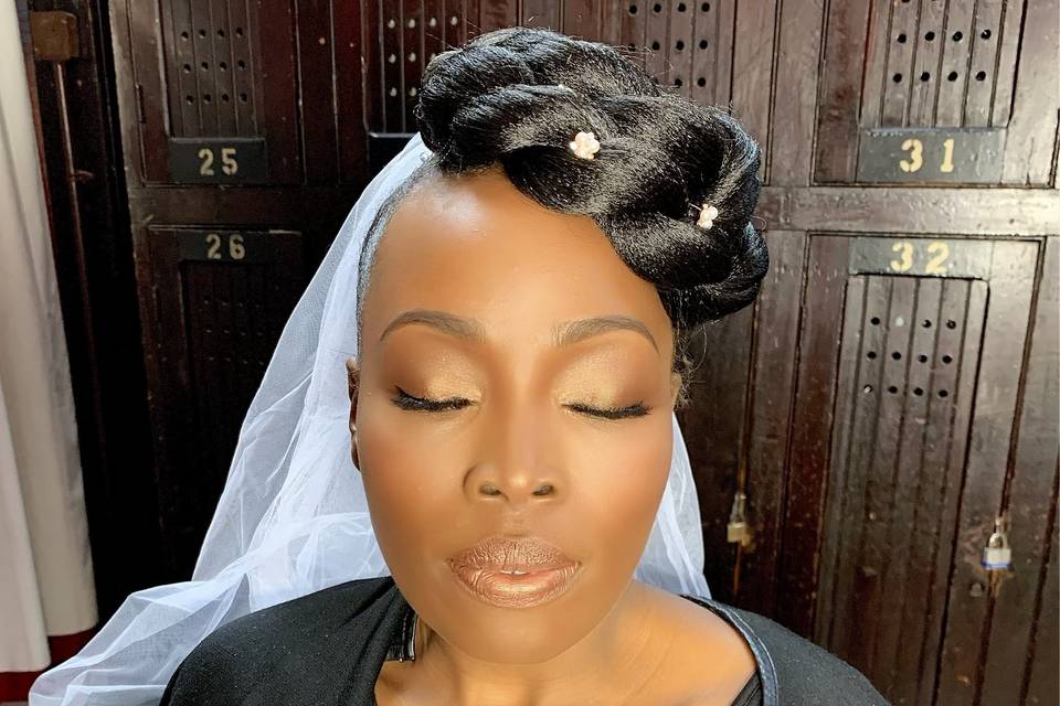 Bride soft glam makeup