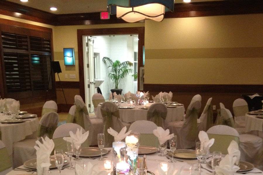 North Hill Chair Covers & Linens