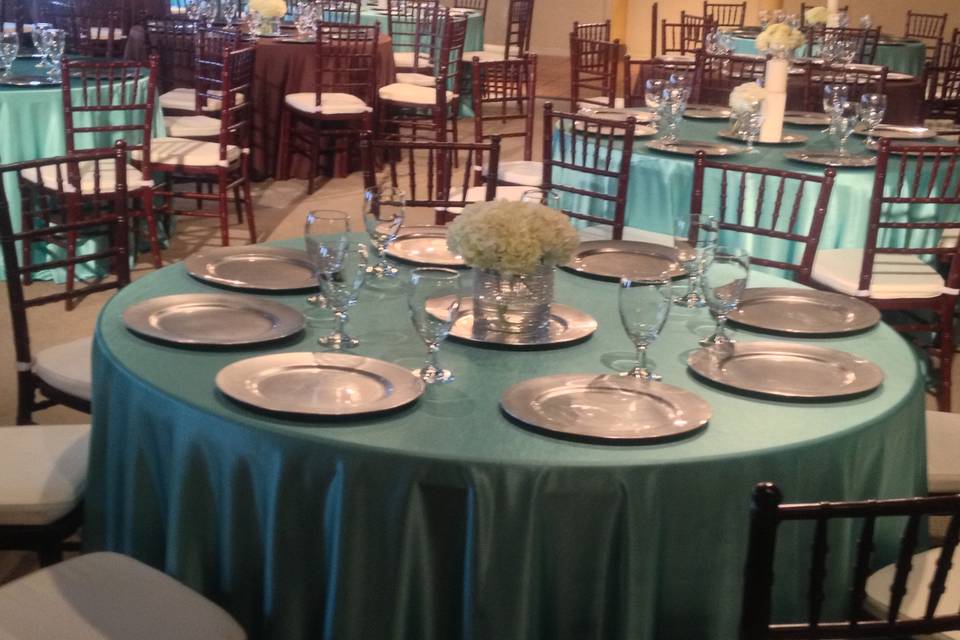 North Hill Chair Covers & Linens