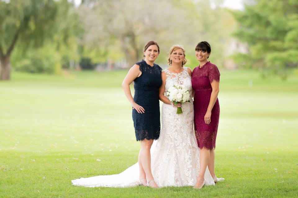 Posed family photos with bride