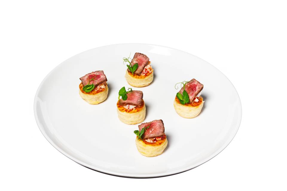 Canapés | ribeye & lobster