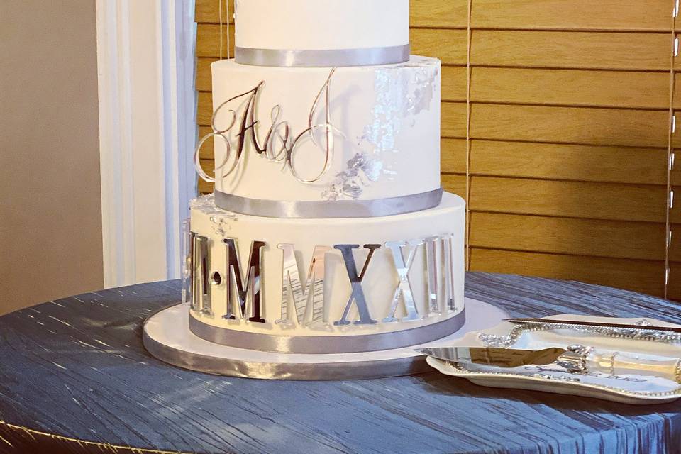 White & Silver Wedding Cake