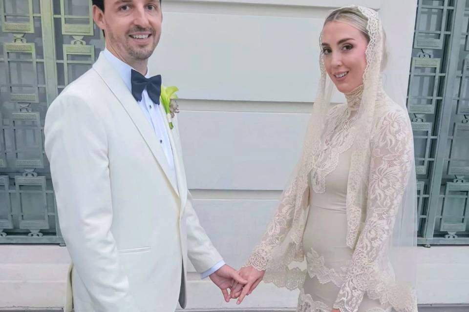 Beautiful couple tying the kno