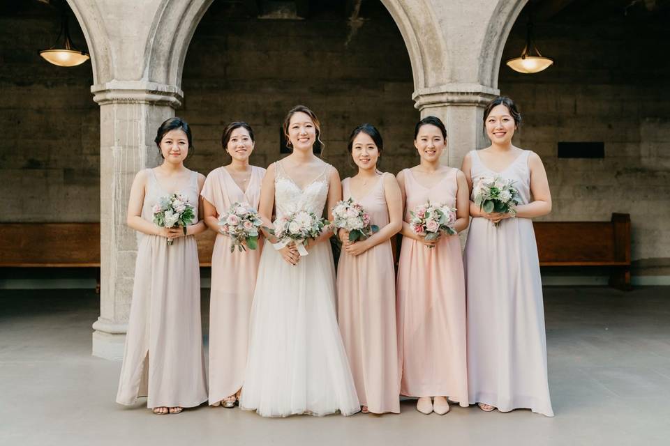 The bride with her bridesmaids