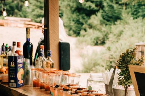 Barn bar