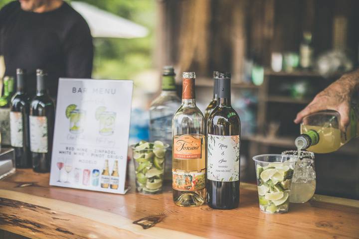 Barn bar