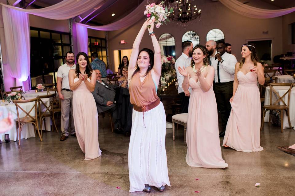 Bouquet toss