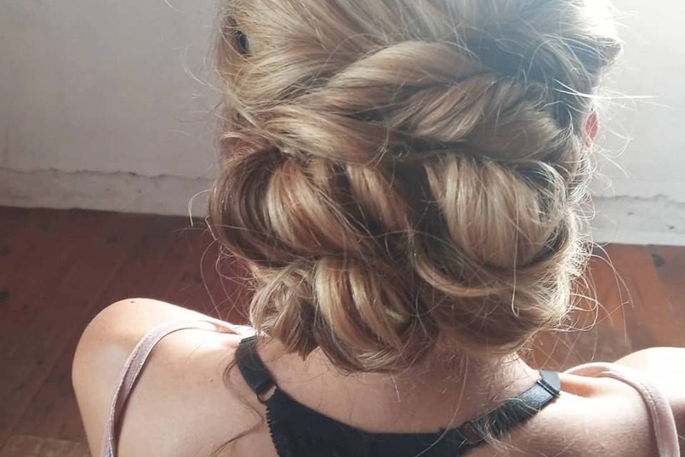 Bridal trial with extensions