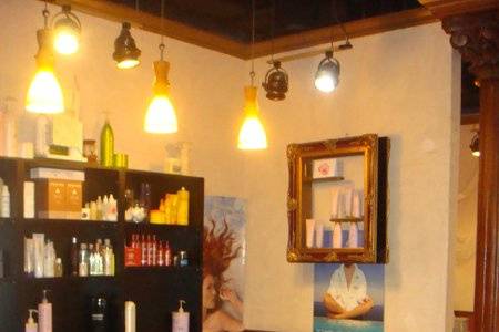 Una Donna Piu Salon and Spa