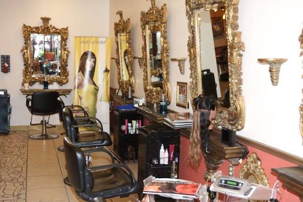 Una Donna Piu Salon and Spa