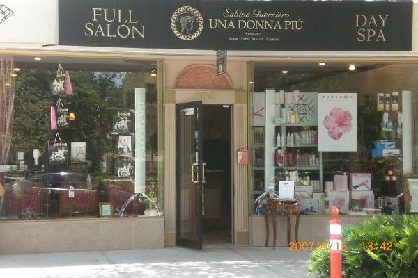 Una Donna Piu Salon and Spa