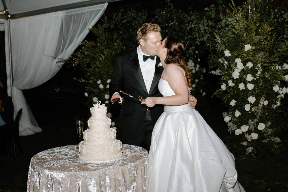 Cake cut