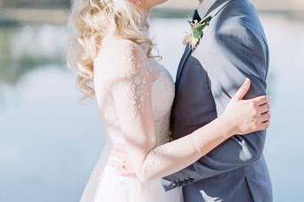 Newlyweds kissing