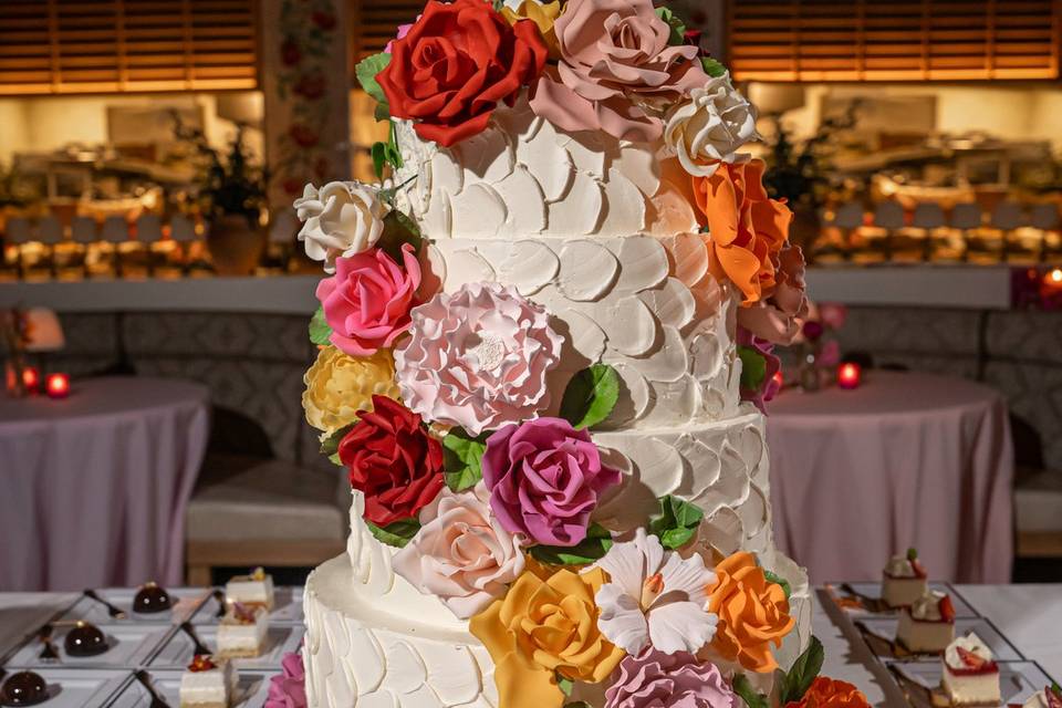 Cake Table Flowers