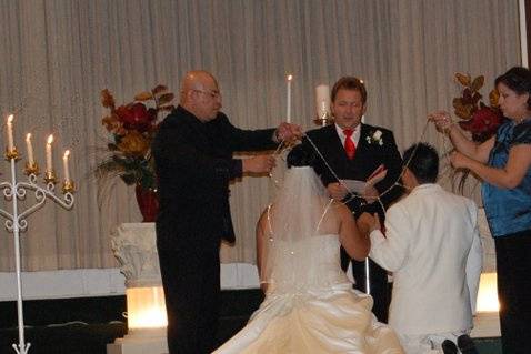 A Bilingual Wedding Minister