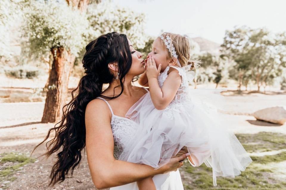 Bride and daughter