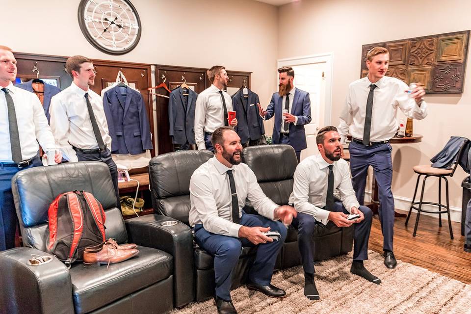 Groom Suite