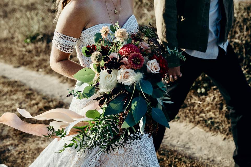 A Bit of Earth - Flowers - Santa Cruz, CA - WeddingWire