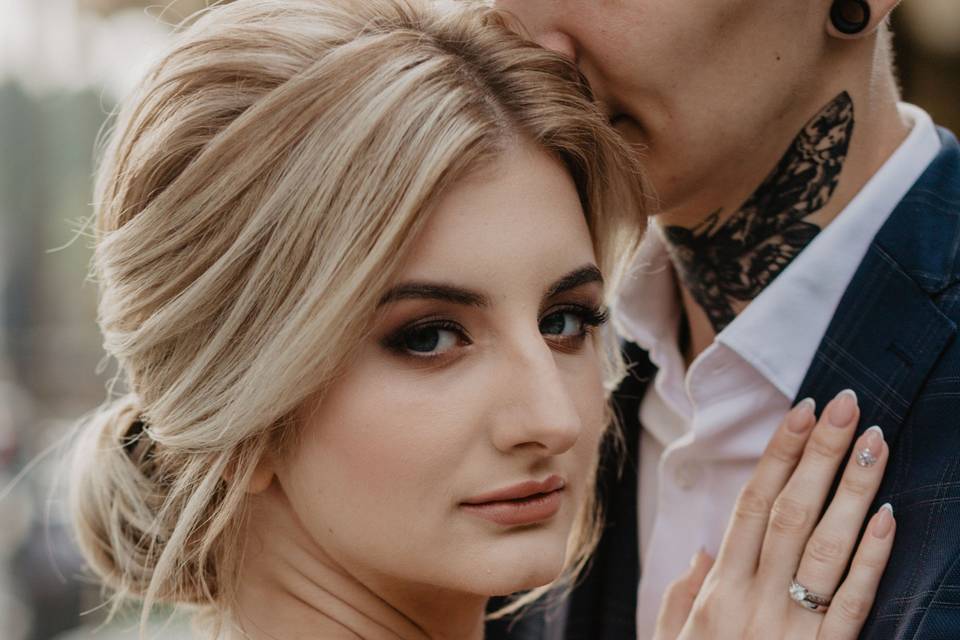 Wedding makeup in brown colors