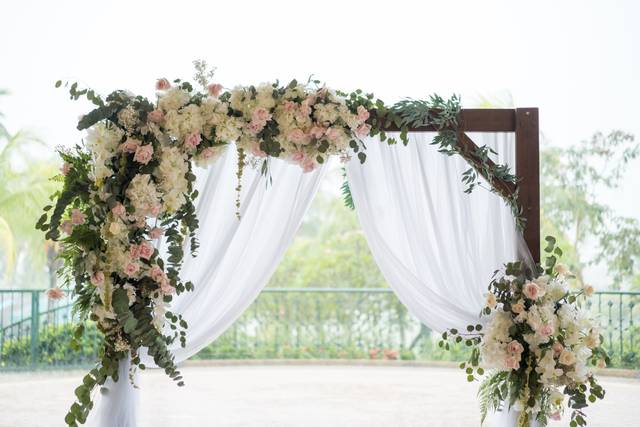 Ceremony Arch