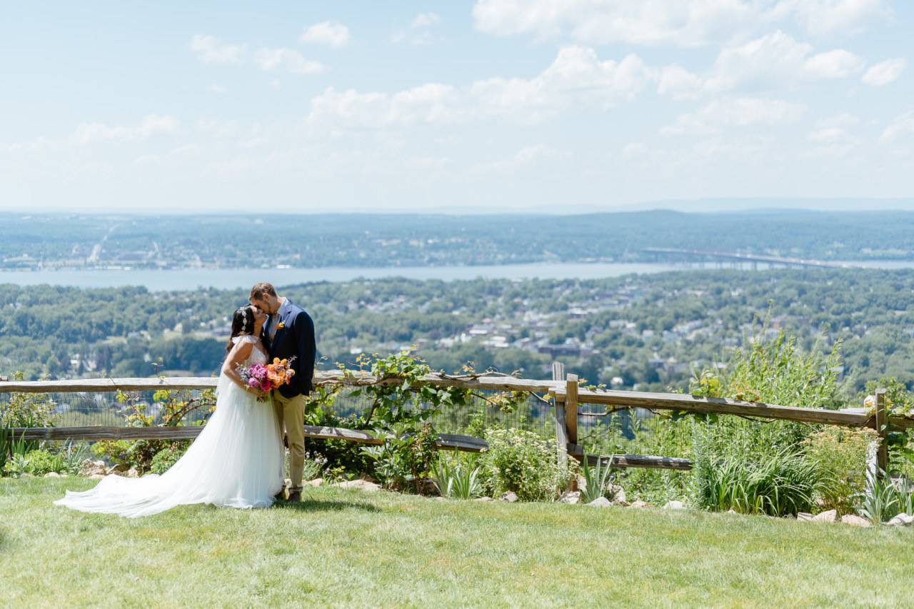 Lambs Hill Wedding Costnull