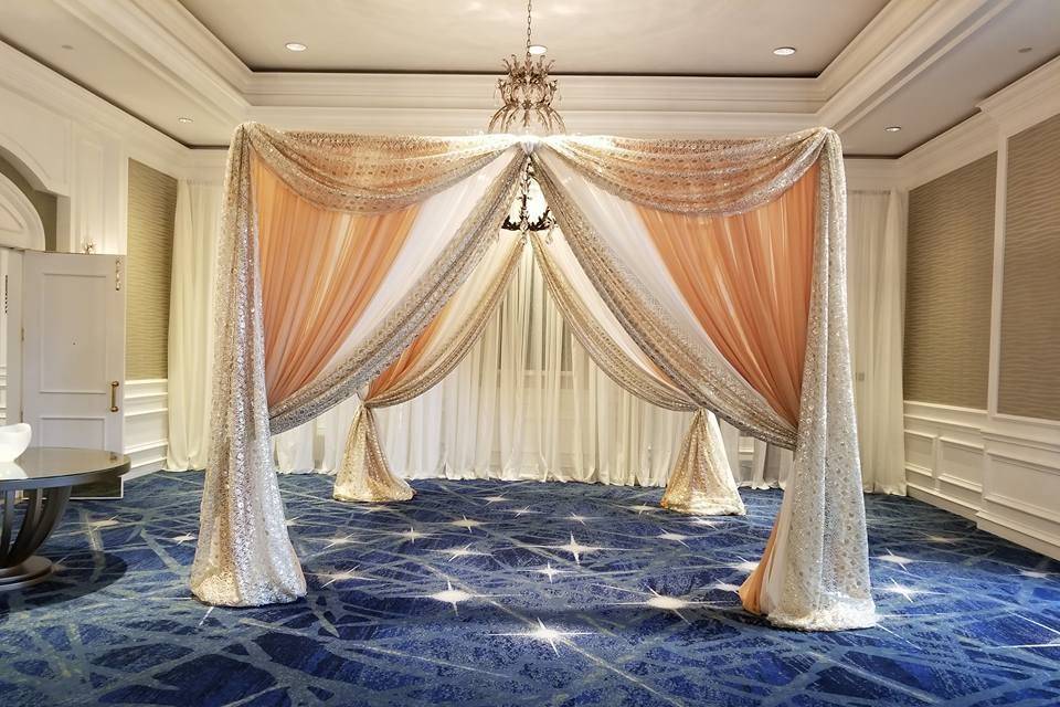 Ceiling drape with cafe bulbs